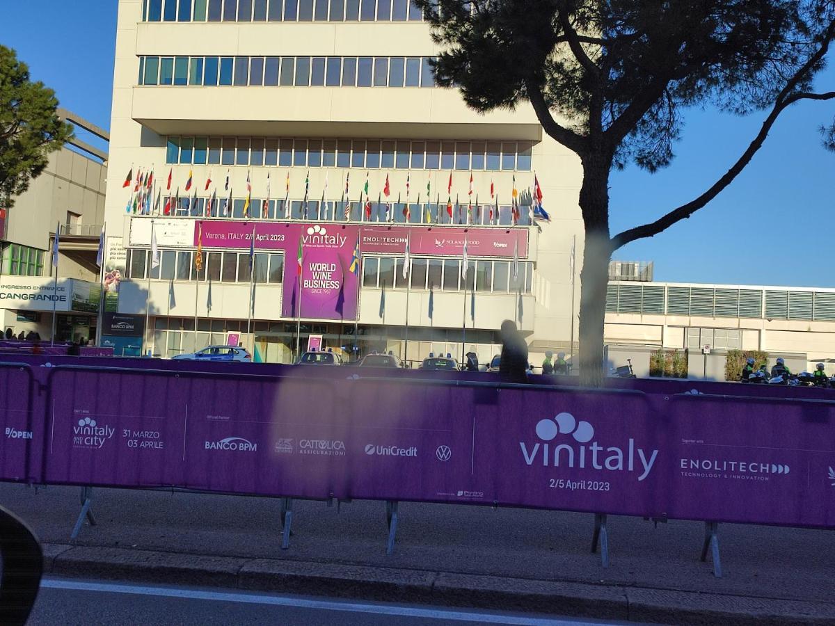 Easy Stay Verona Rooms 外观 照片